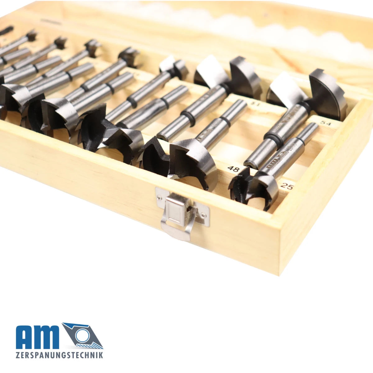 Forstnerbohrer Set offen und schräg fotografiert Scharnierlochbohrer Set, Scharnierbohrer Set, Astlochbohrer Set – ideal für präzise Holzbohrungen – AM Zerspanungstechnik